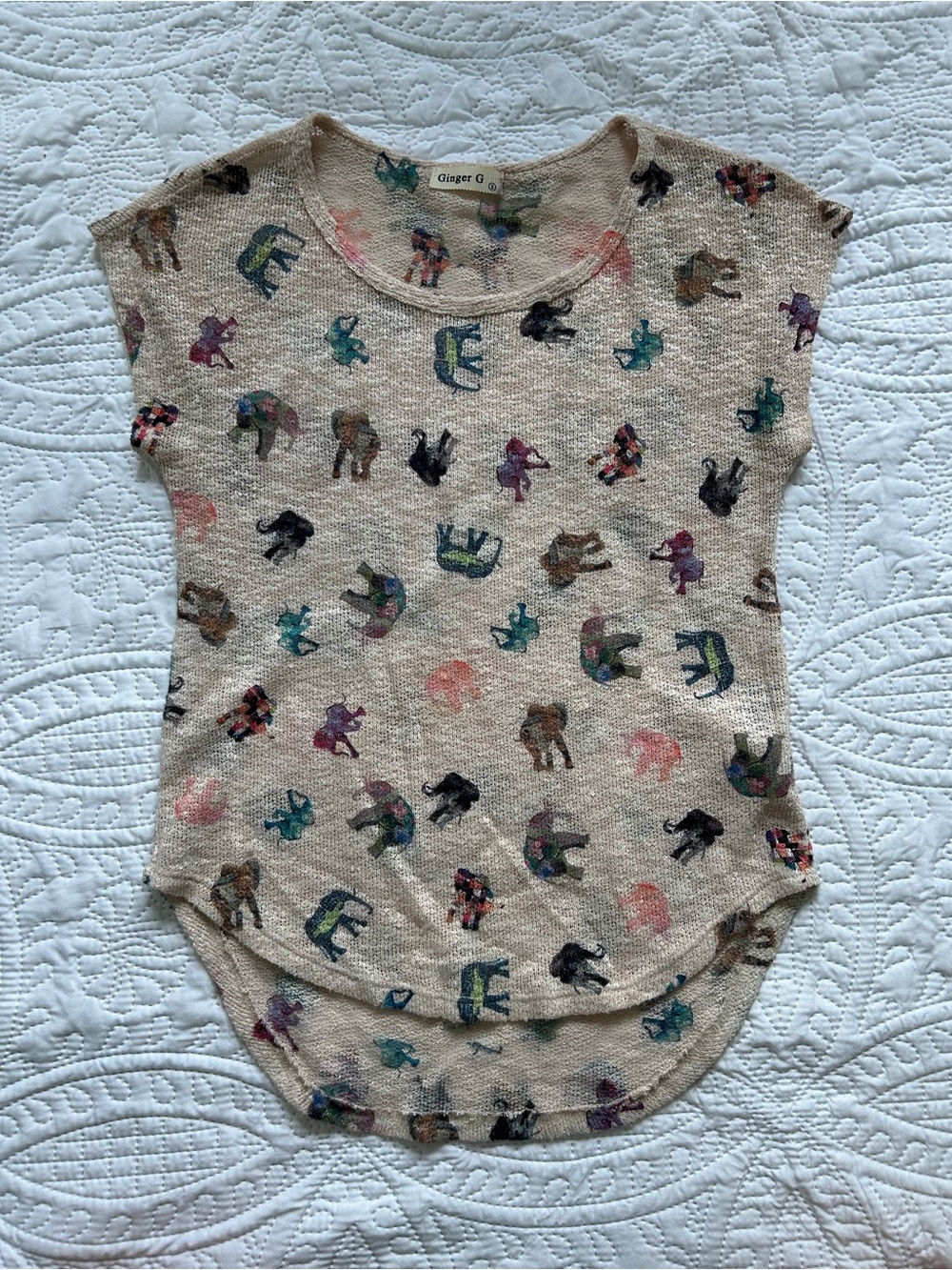Ginger G Beige Elephant Print Knit Top Multicolor Animal Pattern Short Sleeve